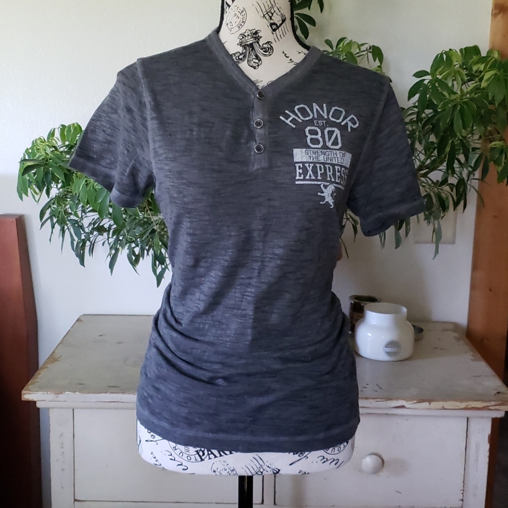 Express fitted tee